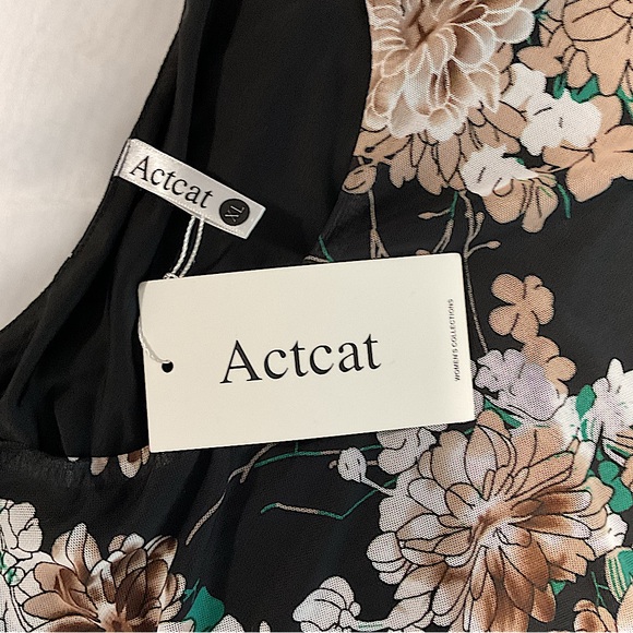 NWT Casual Crewneck Mesh Panel Split See Through 1/2 Sleeve Loose Floral Tunic - Picture 9 of 16